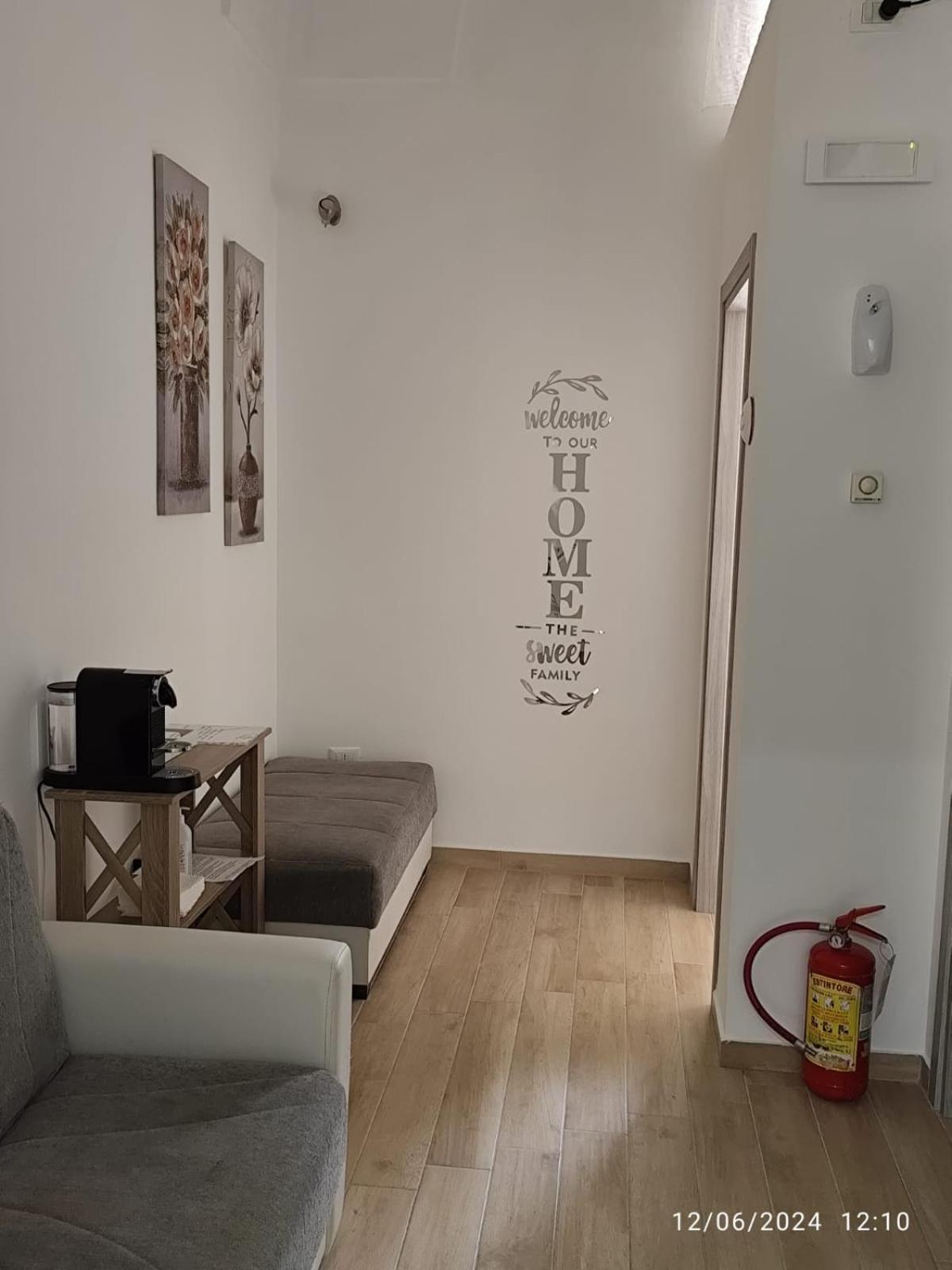O' Sole Mio Rudiae Rooms レッチェ エクステリア 写真